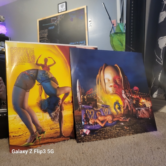Astroworld Vinyl - Picture 3 of 4